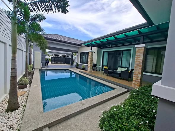 pool of Huay Yai