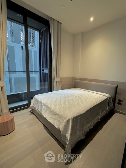 bedroom of HYDE Heritage Thonglor, Sukhumvit 59 main road