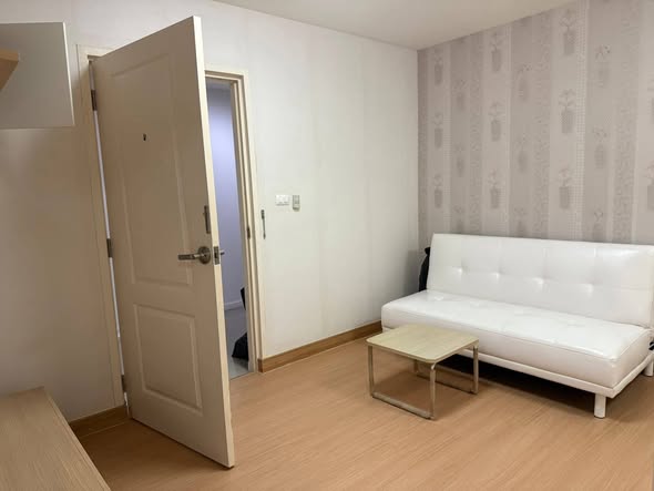 bedroom of iCondo Sukhumvit 105