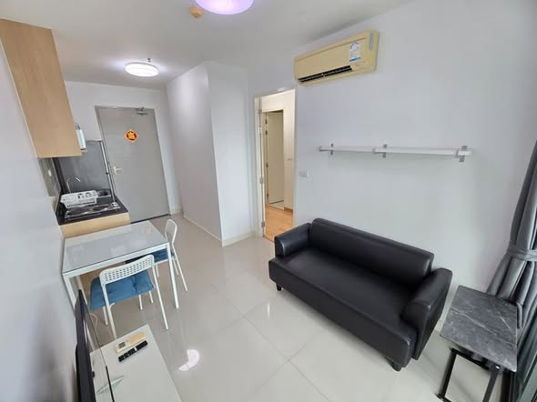 bedroom of Ideo BluCove Sukhumvit