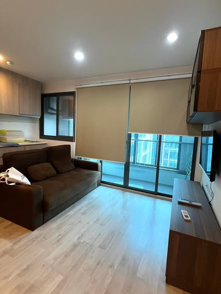 room interior of Ideo Mobi Charan Interchange Condominium