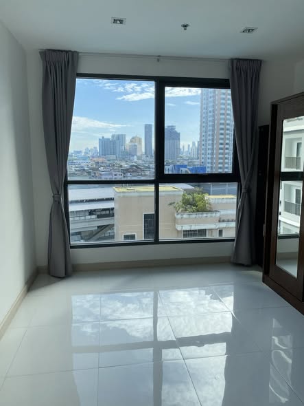 Ideo Mobi Sathorn