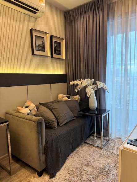 bedroom and bathroom of Ideo Mobi Sukhumvit 66