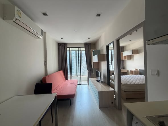 bedroom of Ideo Mobi Sukhumvit 81