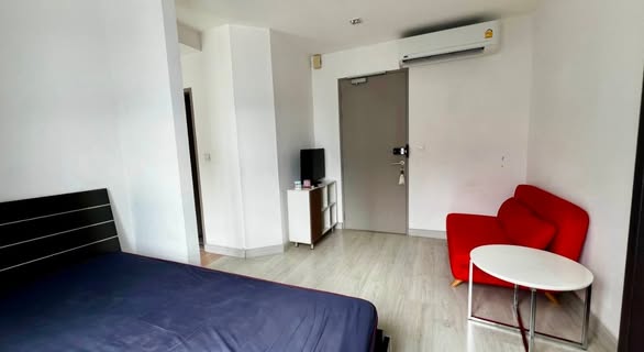 bedroom of Ideo Mobi Sukhumvit 81