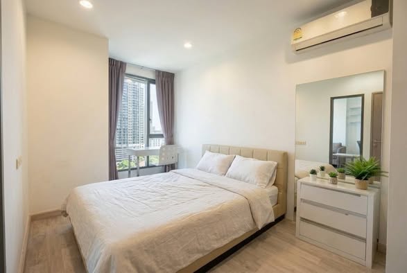 bedroom of Ideo Mobi Sukhumvit 81
