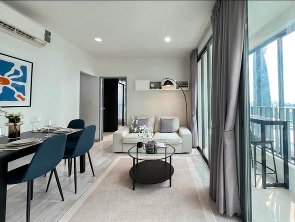 living room of Ideo Mobi Sukhumvit 81