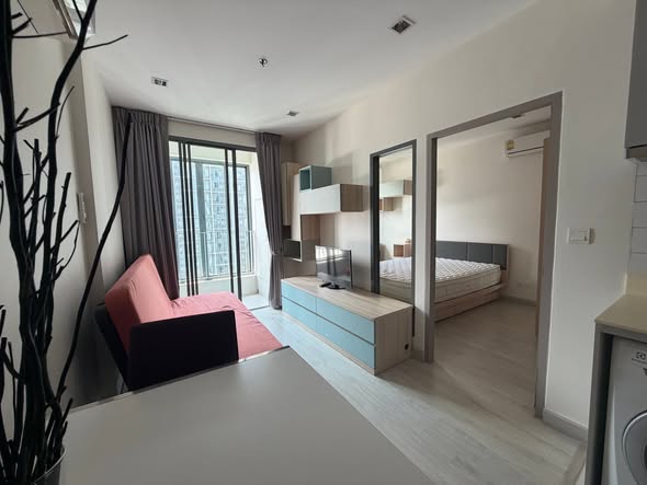 living room and bedroom of Ideo Mobi Sukhumvit 81