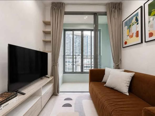living room and bedroom of Ideo Mobi Sukhumvit 81