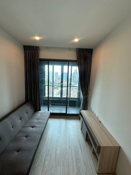 bedroom of Ideo Mobi Sukhumvit Eastgate