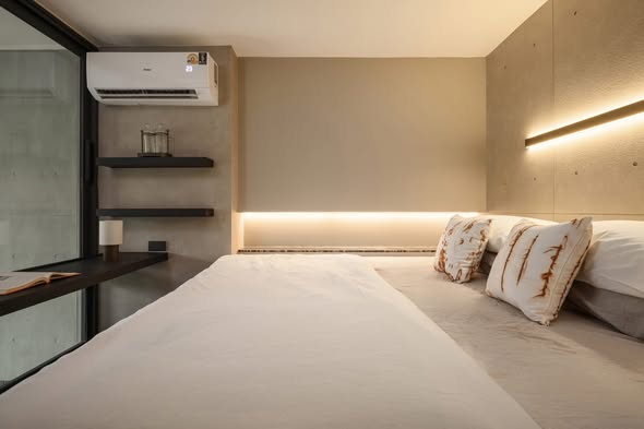 bedroom of Ideo Morph 38