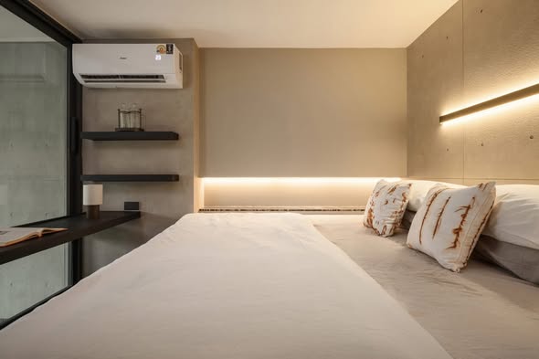 bedroom of Ideo Morph 38