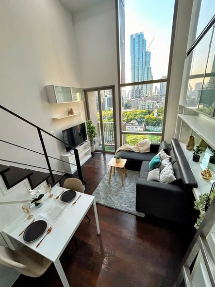 living room of Ideo Morph 38