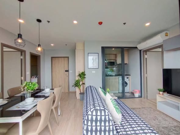 living room and room interior of Ideo O2 – Building A