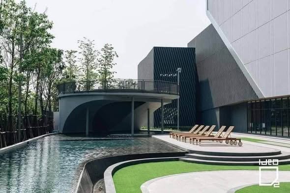 pool of Ideo O2 – Building A