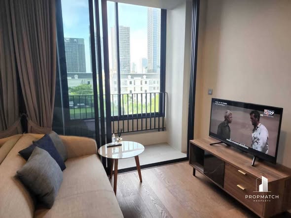 living room and bedroom of Ideo Q Sukhumvit 36