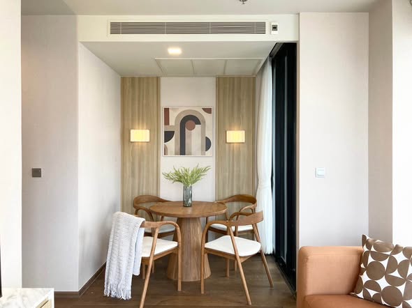living room and room interior of Ideo Q Sukhumvit 36