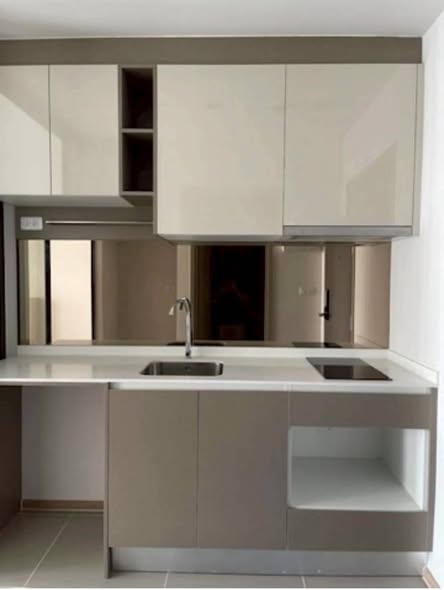 bathroom and kitchen of IDEO Rama9 – Asoke