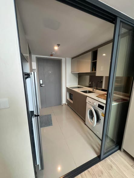 room interior of IDEO Rama9 – Asoke