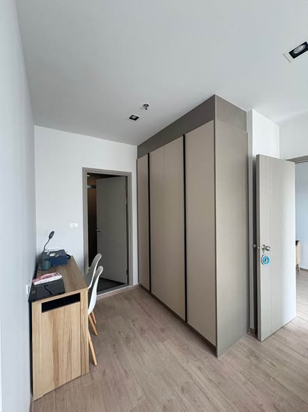 room interior of IDEO Rama9 – Asoke
