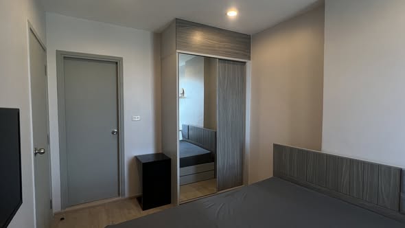 bedroom and room interior of Ideo Sathon-Tha Phra