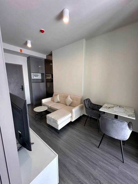 living room of IDEO Sukhumvit Rama 4 ไอดีโอ สุขุมวิท-พระราม 4
