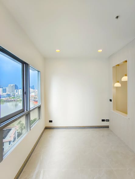 room interior of IVY River Condo