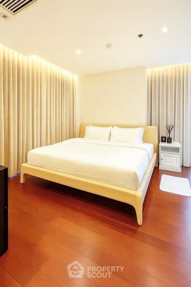 bedroom of KHUN by YOO