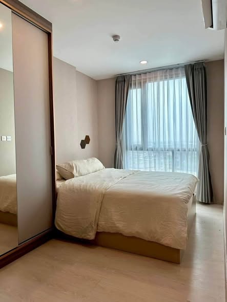 bedroom of KnightsBridge Phaholyothin Interchange
