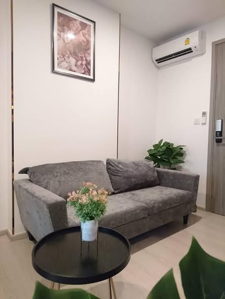 living room and bedroom of KnightsBridge Phaholyothin Interchange