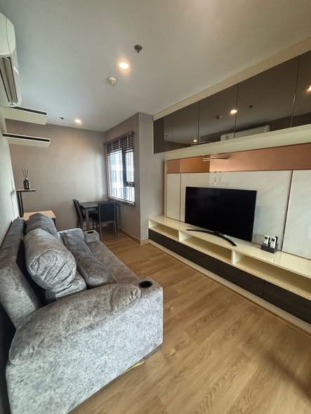 living room of KnightsBridge Prime Sathon