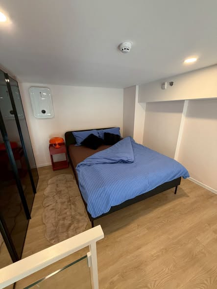 bedroom of Landmark @MRTA Station