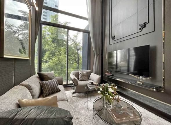 bedroom and living room of LAVIQ Sukhumvit 57