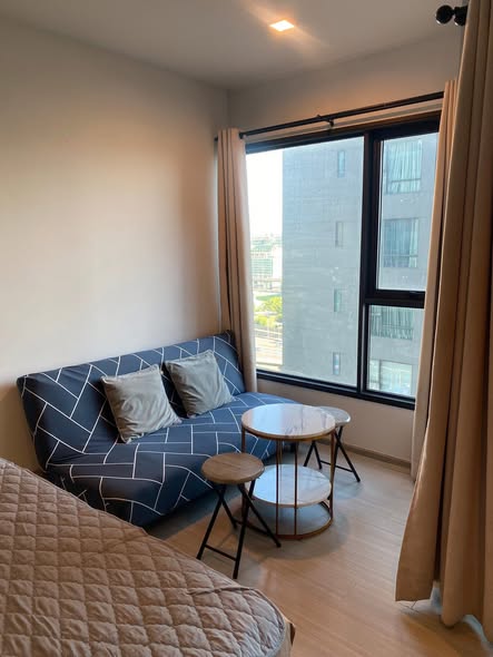 bedroom and living room of Life Asoke – Rama 9
