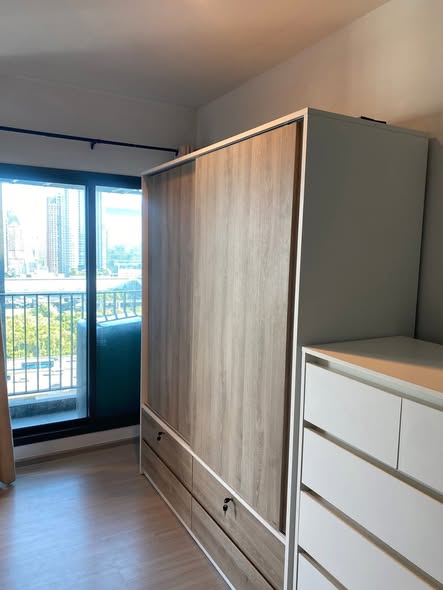 bedroom and room interior of Life Asoke – Rama 9