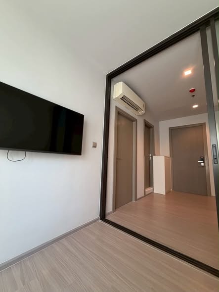 bedroom and room interior of Life Asoke – Rama 9