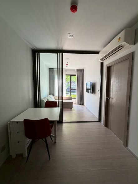 bedroom and room interior of Life Asoke – Rama 9