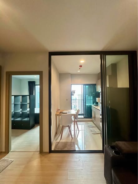 room interior of Life Asoke – Rama 9