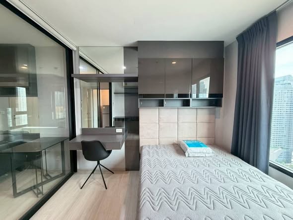 bedroom of Life Asoke