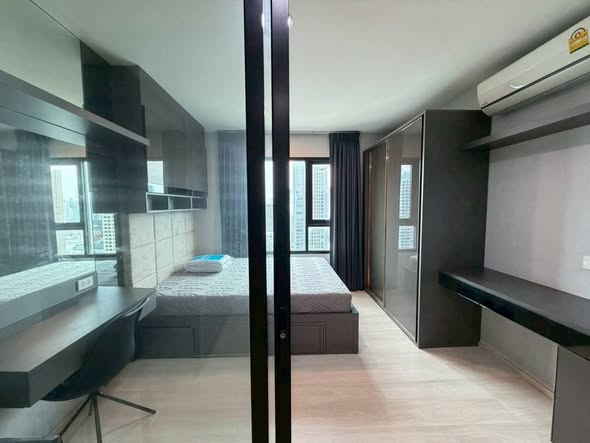 bedroom and room interior of Life Asoke