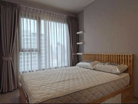 bedroom of Life Asoke Hype