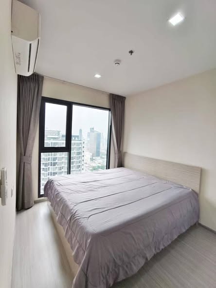 bedroom of Life Asoke Hype