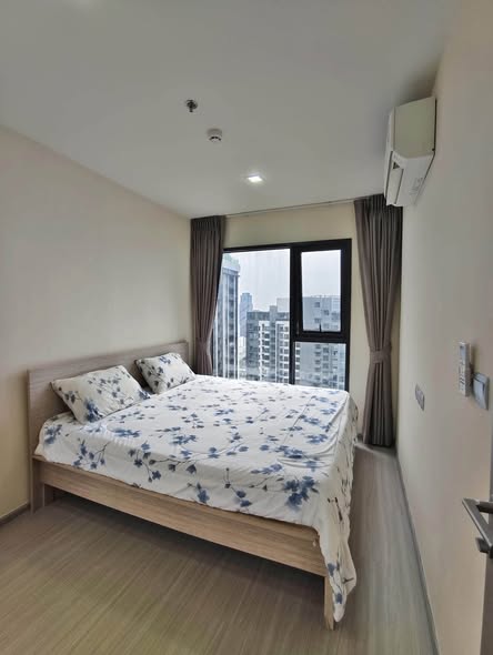 bedroom of Life Asoke Hype