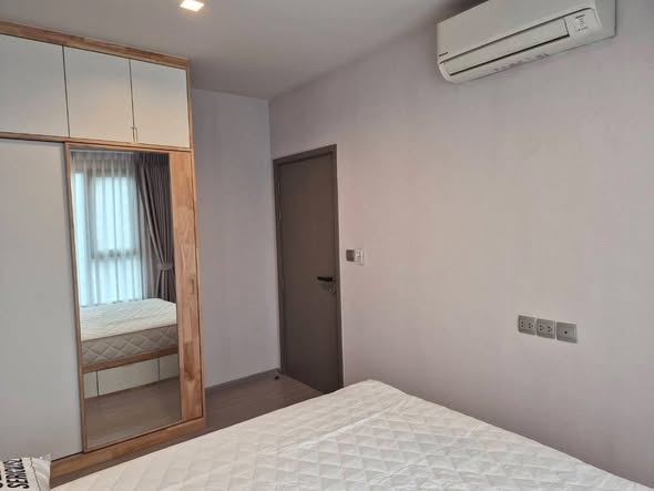 bedroom of Life Asoke Hype