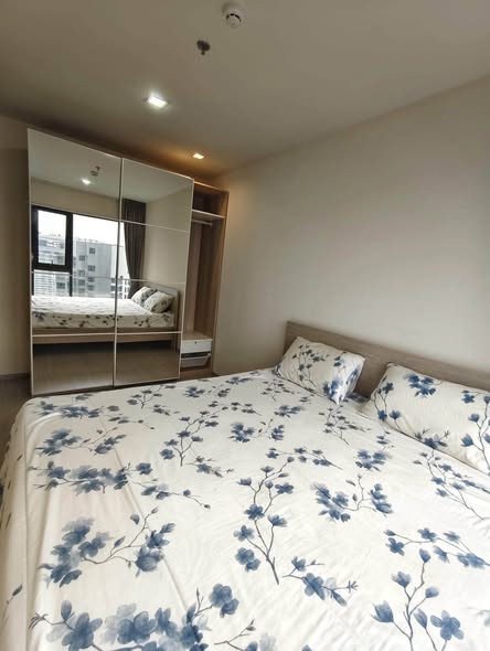 bedroom of Life Asoke Hype