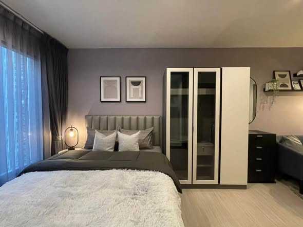 bedroom and room interior of Life Asoke Hype