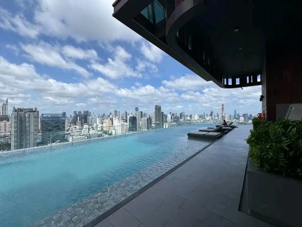 Life Asoke Hype