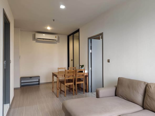 living room and bedroom of Life Asoke Hype