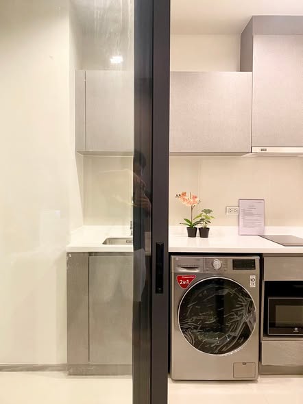 room interior of Life Asoke Hype