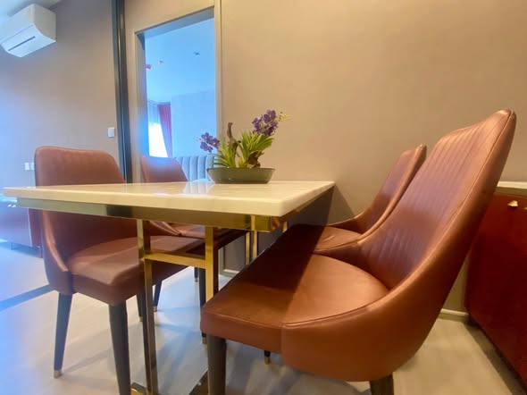 room interior of Life Asoke Hype